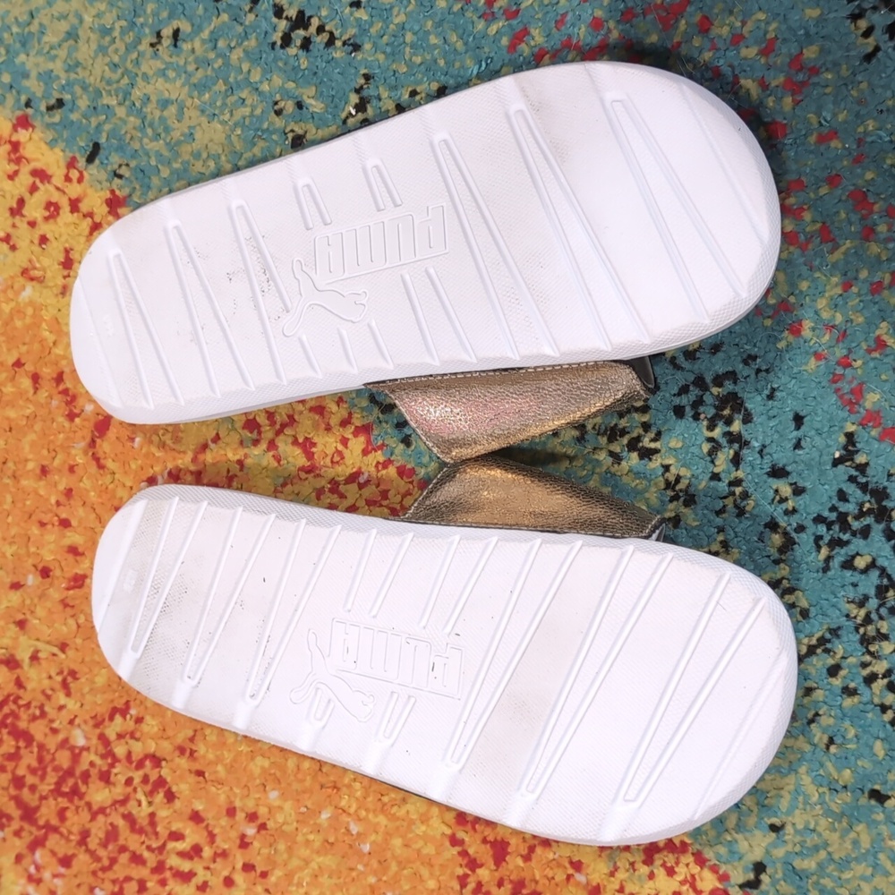 Puma Gold and White Slides - Picture 3 of 3